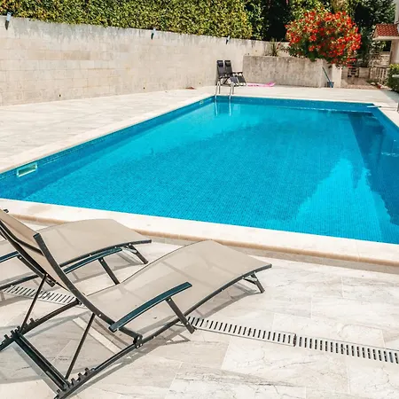 Calista Apartment Ičići